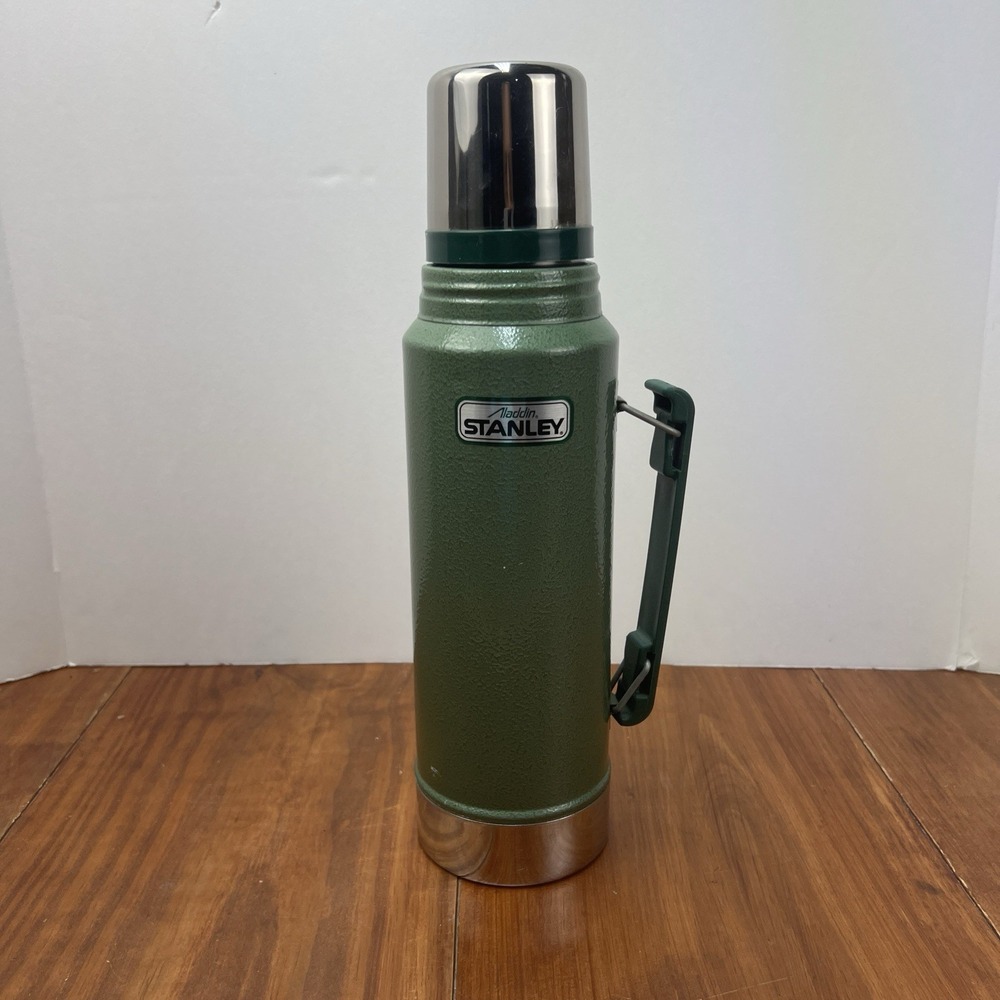 Vintage Aladdin Stanley A-944DH Quart Thermos Green Hammertone Vacuum Bottle